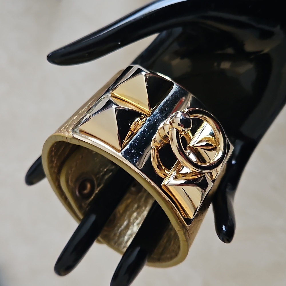 Lee Leather Bracelet. - Picture 3 of 8